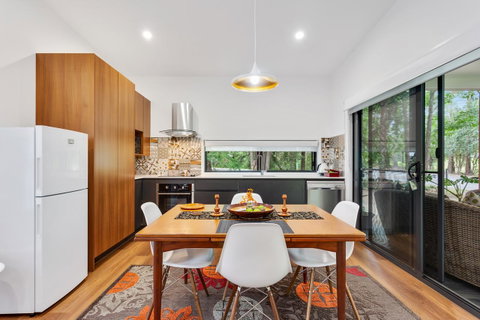 Bower 63 - Accommodation Sunshine Coast 2