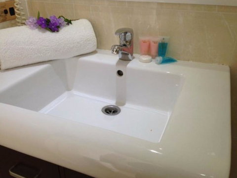 Novena Palms Motel - Accommodation Sunshine Coast 1