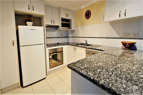 Key Largo Holiday Apartments - Accommodation Sunshine Coast 34