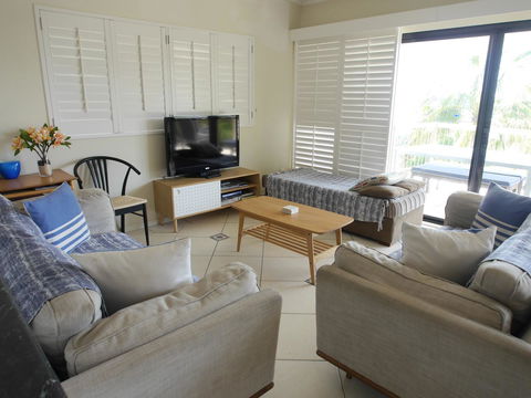 Cylinder Beach Mooloomba Unit 3 - Accommodation Sunshine Coast 5