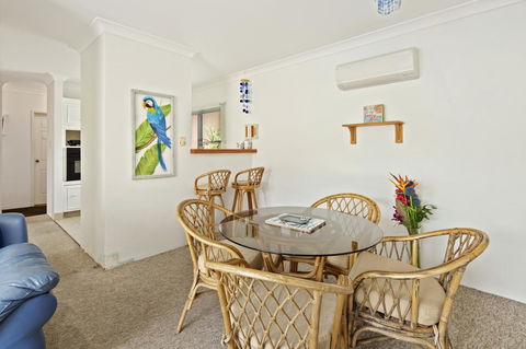 Location! 2BR Town View Unit In Centre Of Airlie. - Accommodation Sunshine Coast 7