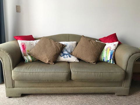 Location! 2BR Town View Unit In Centre Of Airlie. - Accommodation Sunshine Coast 4