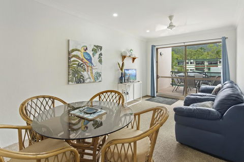 Location! 2BR Town View Unit In Centre Of Airlie. - Accommodation Sunshine Coast 15