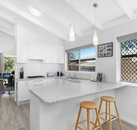 Beautiful Home- Walk to Beach-Short drive to Noosa - Accommodation Sunshine Coast