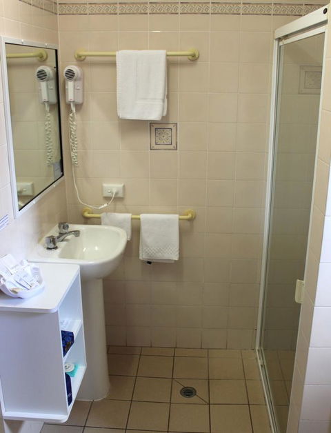 City Motor Inn - Accommodation Sunshine Coast 1