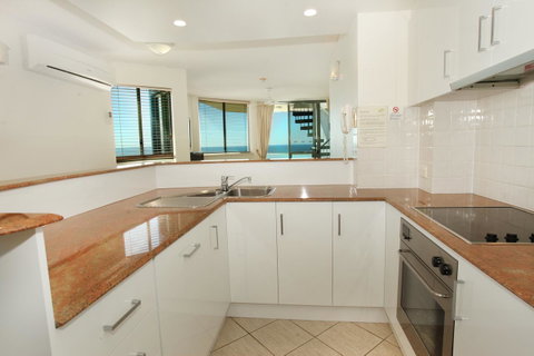 Malibu Apartments - Accommodation Sunshine Coast 15