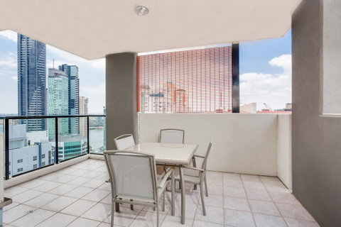 Republic Apartments Brisbane City - Accommodation Sunshine Coast 15
