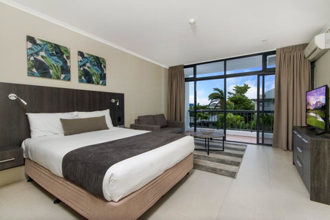 Sunshine Tower Hotel - Accommodation Sunshine Coast 1