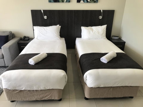 Sunshine Tower Hotel - Accommodation Sunshine Coast 6