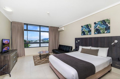 Sunshine Tower Hotel - Accommodation Sunshine Coast 5