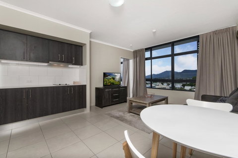 Sunshine Tower Hotel - Accommodation Sunshine Coast 20