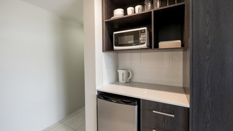 Sunshine Tower Hotel - Accommodation Sunshine Coast 8