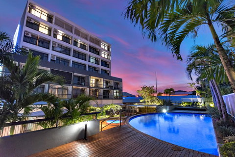 Sunshine Tower Hotel - Accommodation Sunshine Coast 0