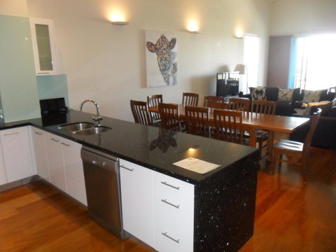 Pandanus Mooloolaba - Accommodation Sunshine Coast 2