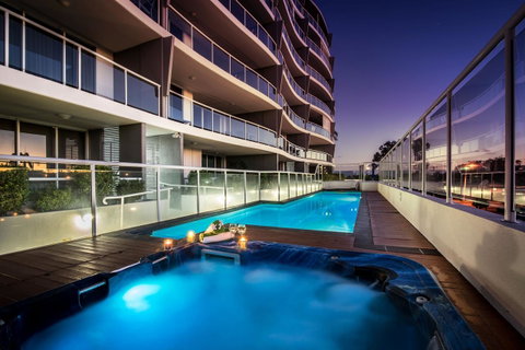 Pandanus Mooloolaba - Accommodation Sunshine Coast 0