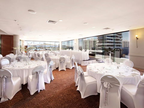 Sofitel Gold Coast Broadbeach - Accommodation Sunshine Coast 37