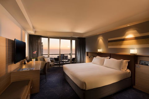 Sofitel Gold Coast Broadbeach - Accommodation Sunshine Coast 18