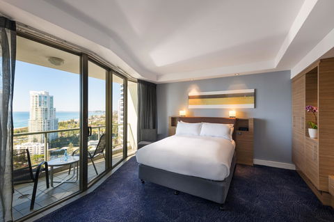 Sofitel Gold Coast Broadbeach - Accommodation Sunshine Coast 8