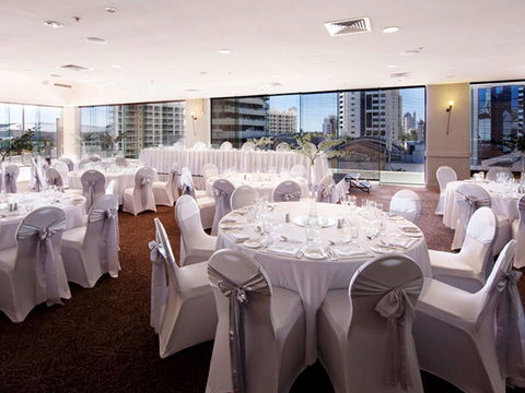 Sofitel Gold Coast Broadbeach - Accommodation Sunshine Coast 36