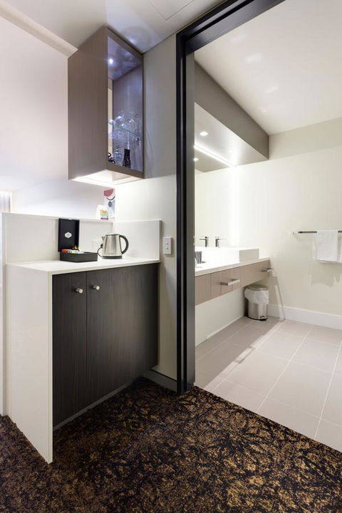 Calamvale Hotel Suites And Conference Centre - Accommodation Sunshine Coast 14