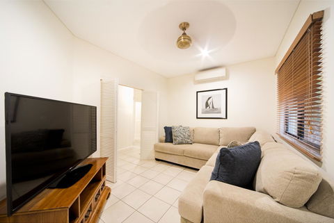 Portside Whitsunday Luxury Holiday Apartments - Accommodation Sunshine Coast 20