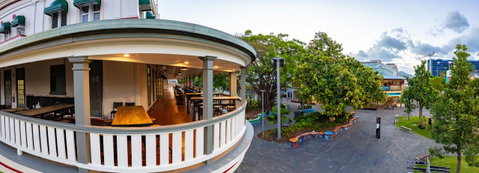 Hides Hotel - Accommodation Sunshine Coast 4