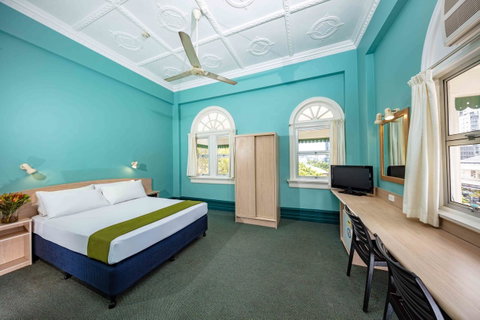 Hides Hotel - Accommodation Sunshine Coast 19
