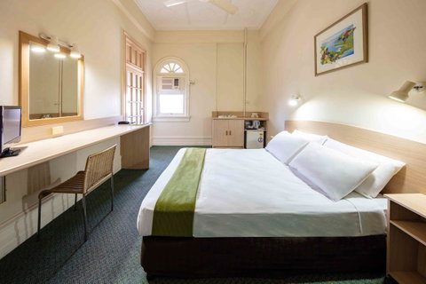 Hides Hotel - Accommodation Sunshine Coast 16