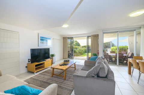 On The Beach Resort Bribie Island - Accommodation Sunshine Coast 16