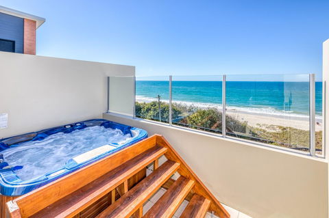 On The Beach Resort Bribie Island - Accommodation Sunshine Coast 23