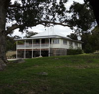 Loughmore House - Accommodation Sunshine Coast