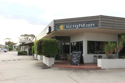 Brighton Hotel - Accommodation Sunshine Coast 0