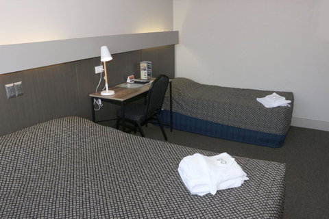Brighton Hotel - Accommodation Sunshine Coast 6