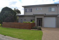 Waterview- Stoneleigh at Yarra