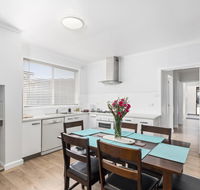 Wattle Grove Villa - Accommodation Sunshine Coast