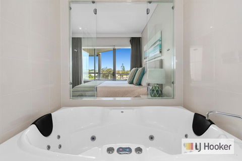 WAVE CULTURE 1204 - BEACH BLISS - Accommodation Sunshine Coast 3
