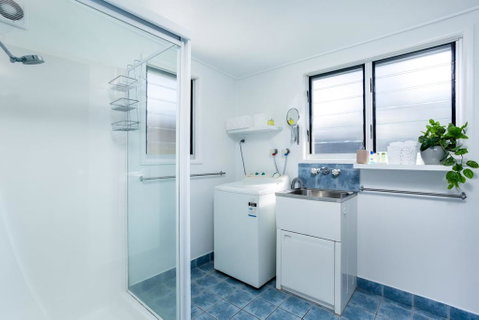 Wayfarers Beachouse - Rainbow Beach, Everything You Need, Just Metres To The Beach - Accommodation Sunshine Coast 1