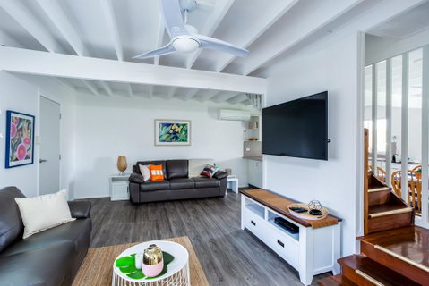 Wayfarers Beachouse - Rainbow Beach, Everything You Need, Just Metres To The Beach - Accommodation Sunshine Coast 2