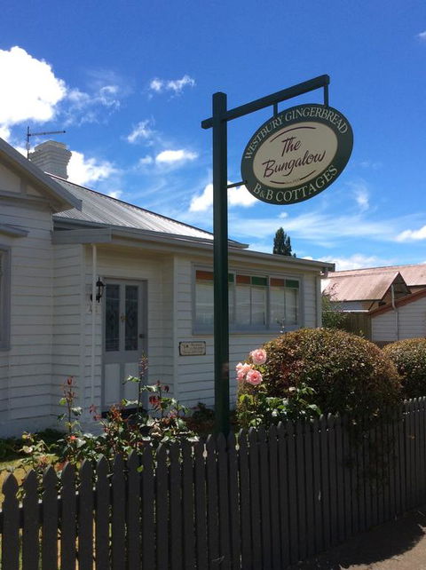 Westbury Gingerbread Cottages - Accommodation Sunshine Coast 1
