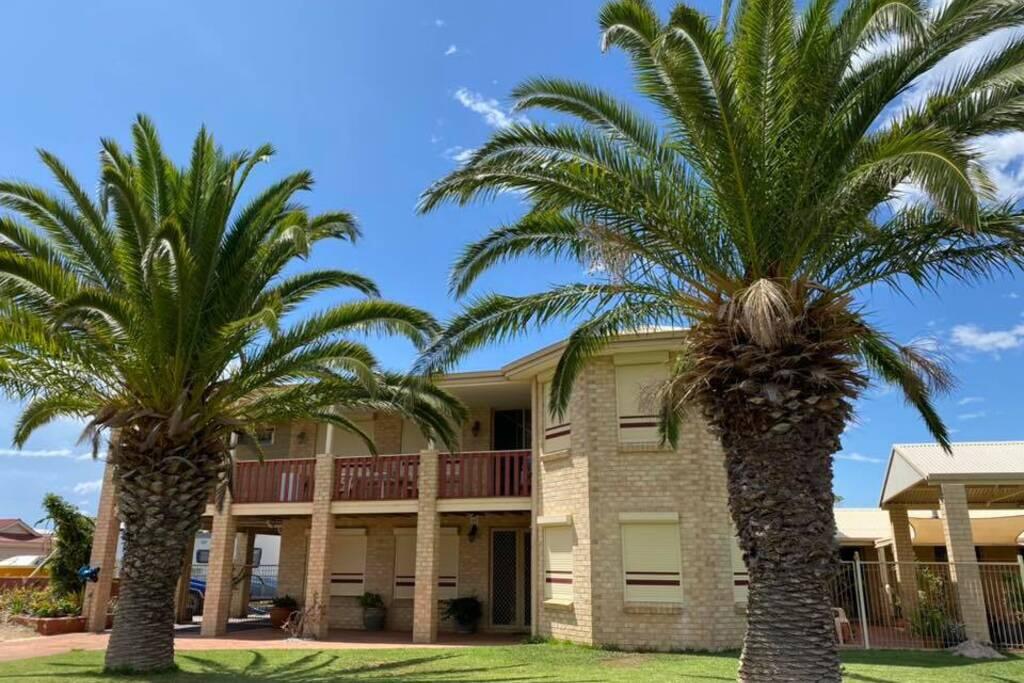Eneabba North WA Accommodation Sunshine Coast