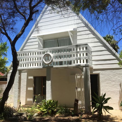 White Cottage - Accommodation Sunshine Coast 3