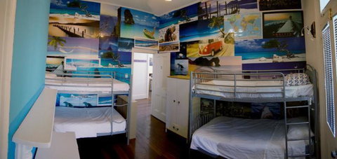 Wickham Retreat Backpackers - Accommodation Sunshine Coast 0