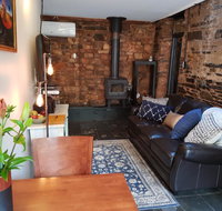William Hunt's Retreat - Redwood Studio - Accommodation Sunshine Coast