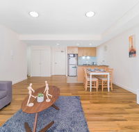 Wolli Creek Airport Serviced 2 Bedroom Apartment - Accommodation Sunshine Coast