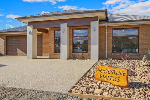Woodbine Waters - Accommodation Sunshine Coast 2