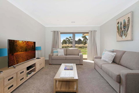 Woodbine Waters - Accommodation Sunshine Coast 0