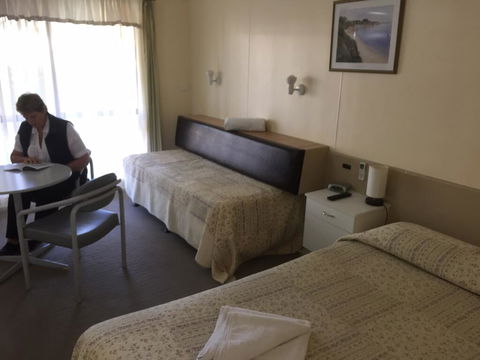 Woodmans Hill Motel - Accommodation Sunshine Coast 1