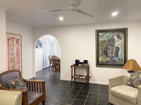 Woorim Secluded Palms Cottage - Accommodation Sunshine Coast 3