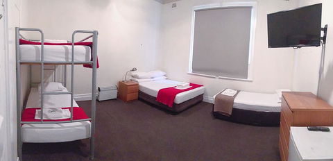 Wynyard Hotel - Accommodation Sunshine Coast 1