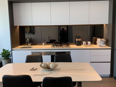 Xu's Residence@No.1 Collins Wharf - Accommodation Sunshine Coast 2